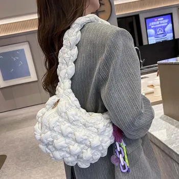 Модная плиссированная дизайнерская сумка под мышками с контрастной облачной сумкой 2023 года Новая модная женская сумка Сумка через плечо