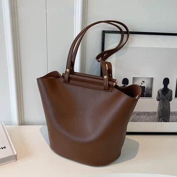 Ретро Большие сумки через плечо для женщин 2024 Дизайнер Тренд Кожа Портативная сумка-тоут Женские простые однотонные сумки и кошельки